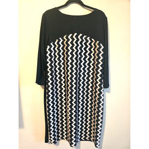 Chicos metallic black/gold zig zag pattern Size 3, elegant, Theatre easy pack